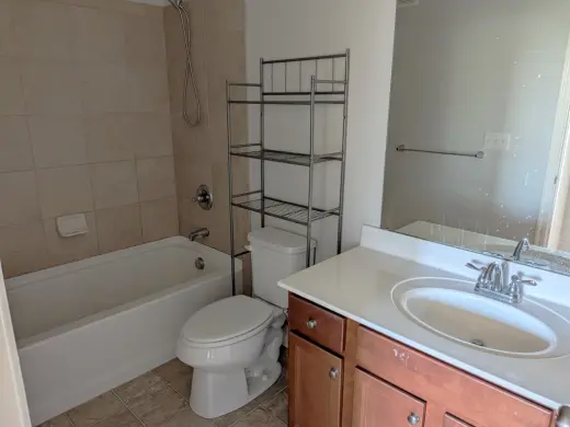 Propiedad en alquiler con 3 habitaciones y 2.5 baños en Batavia