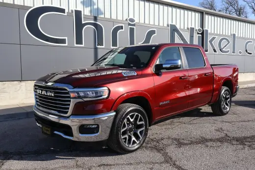2025 RAM 1500 Laramie 4x4 Crew Cab 5'7 Box