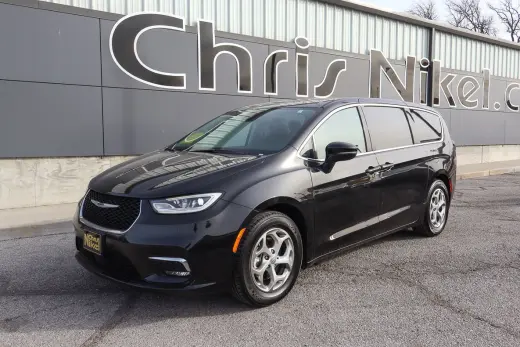 2024 Chrysler Pacifica Limited FWD