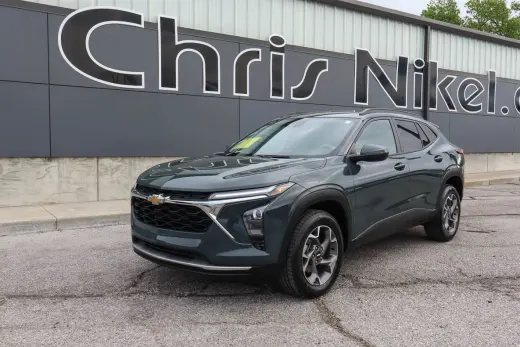 2025 Chevrolet Trax FWD 4dr LT