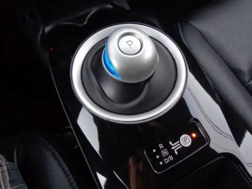 2017 Nissan LEAF SL