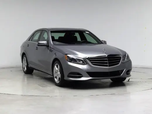 Mercedes-Benz Clase E 2015 E 350 Sedán de 4 puertas