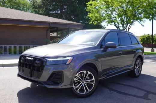 2025 Audi Q7 quattro Premium Plus 45 TFSI