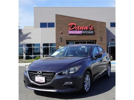 2016  Mazda3 i Sport