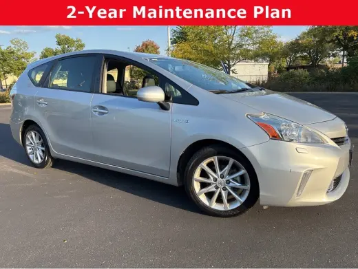 2014 Toyota Prius v Five