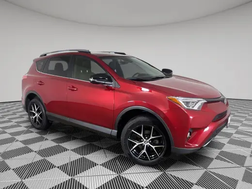 Silver Certified2018 Toyota RAV4 SE
