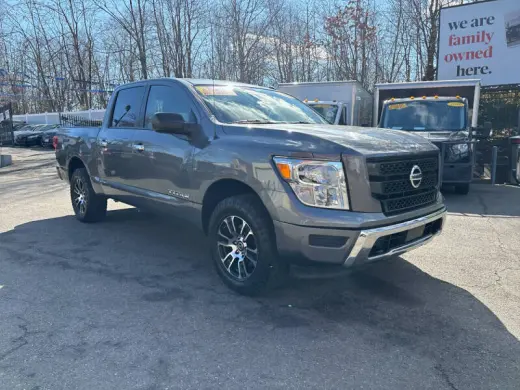 2021 Nissan Titan SV