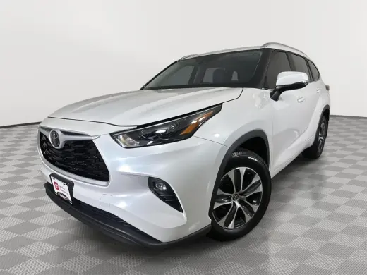 Gold Certified 2024 Toyota Highlander XLE