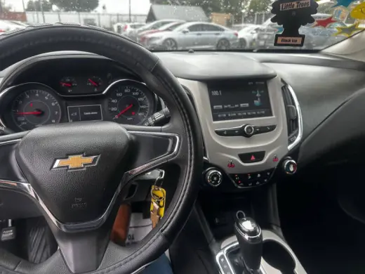 2017 Chevrolet Cruze LS Auto