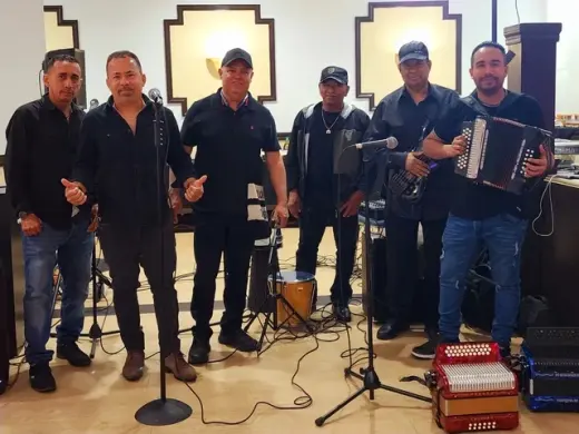 PARRANDA VALLENATA EN WESTON