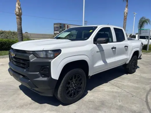 Chevrolet Colorado 2025 4x2 Work Truck 4dr Crew Cab 5 ft. SB