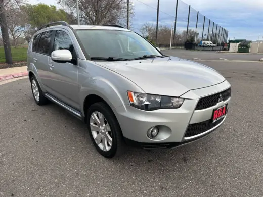 2011 Mitsubishi Outlander SE