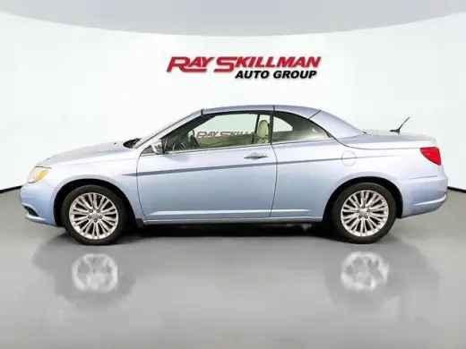 Chrysler 200 2013 Limited 2dr Convertible