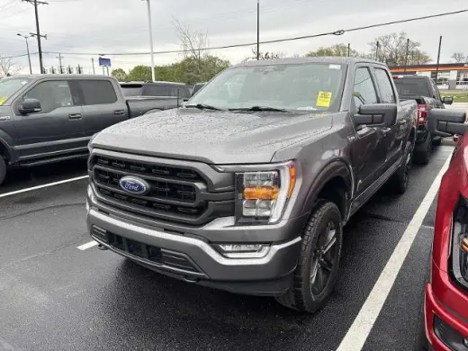 Ford F-150 2022 4x4 XL 4dr SuperCrew 5.5 ft. SB
