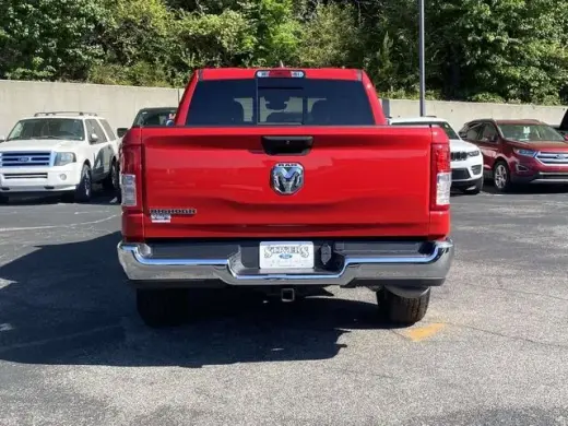 Ram 1500 2023 4x2 Big Horn 4dr Crew Cab 5.6 ft. SB Pickup