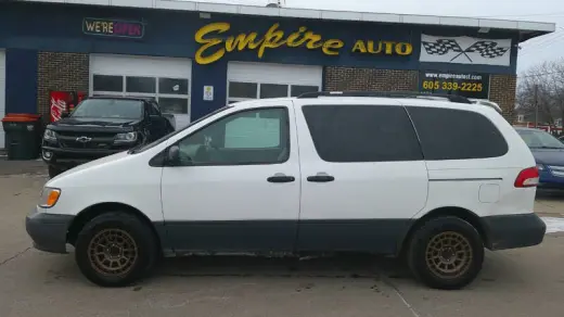 2002 Toyota Sienna CE
