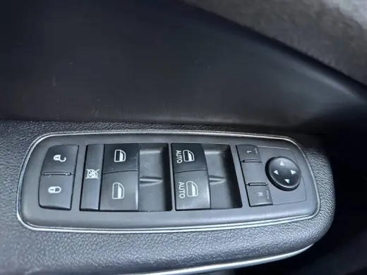2018 Chrysler 300 Touring