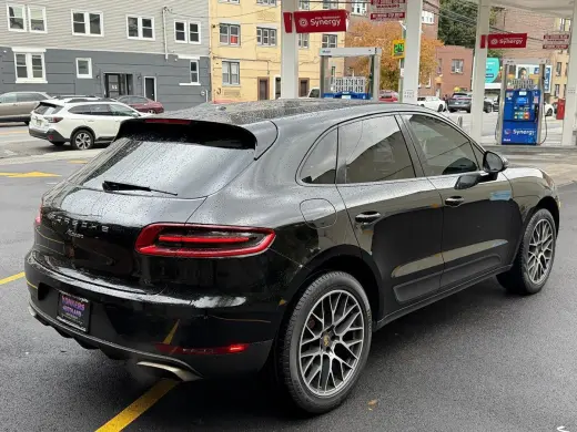 2017 Porsche Macan