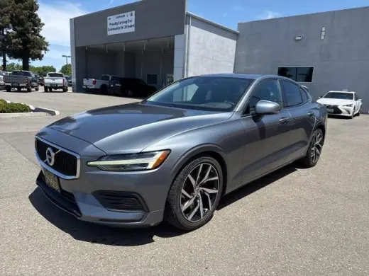 Volvo S60 2019 AWD T6 Momentum 4dr Sedan