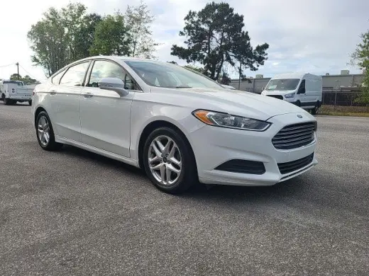 Ford Fusion 2016 SE 4dr Sedan