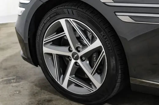 2023 Genesis G80 2.5T