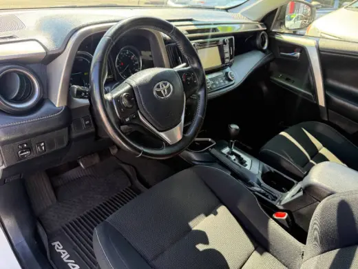 2016 Toyota RAV4 Hybrid XLE