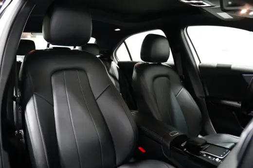 2022 Mercedes-Benz A 220