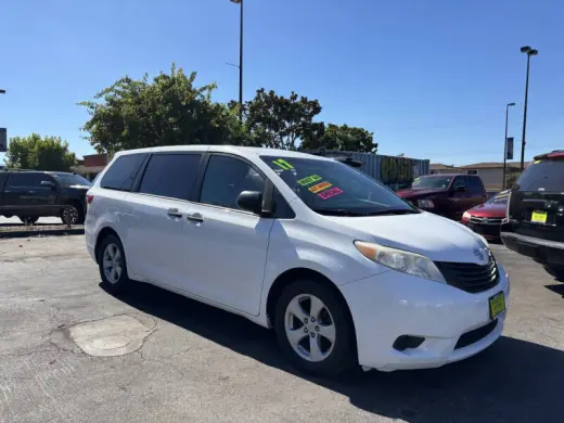 2017 Toyota Sienna L 7-Passenger