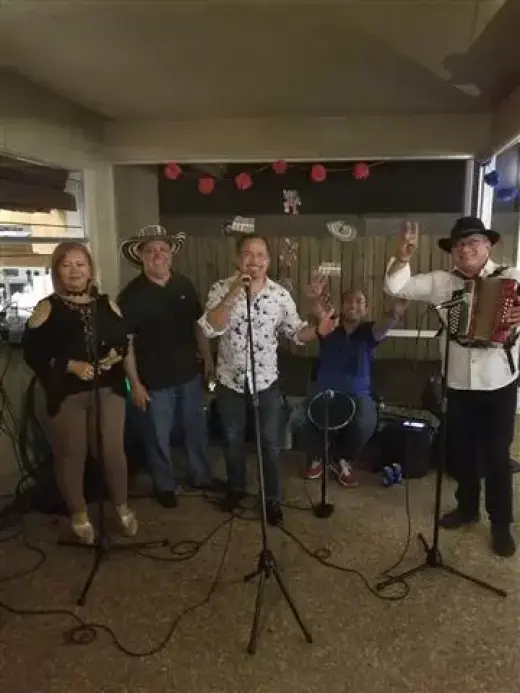 Grupo Vallenato / 786 829 8376