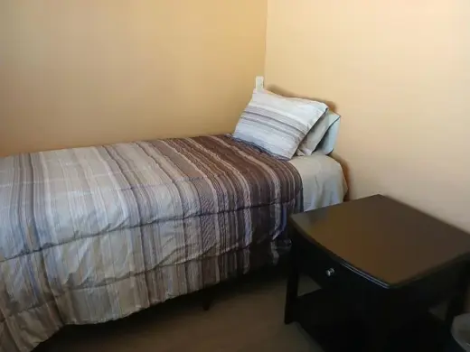 RENT ROOM RIALTO AV/PEPPER AV