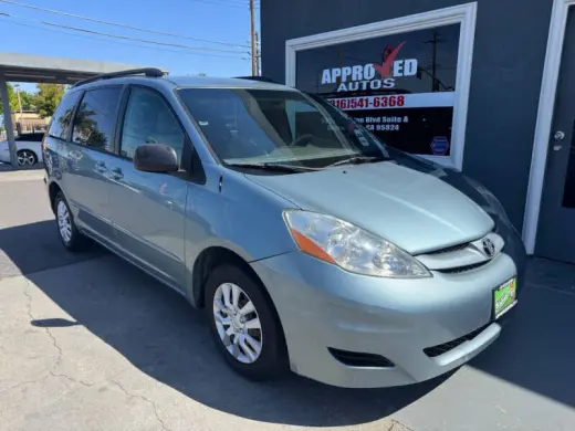 2008 Toyota Sienna LE 7-Passenger