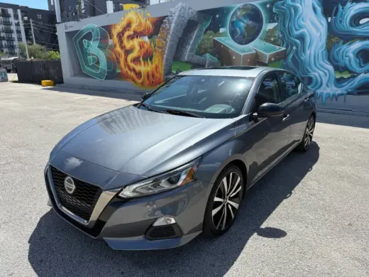2021 Nissan Altima 2.0 SR
