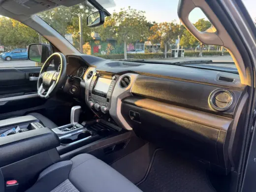 2016 Toyota Tundra SR5