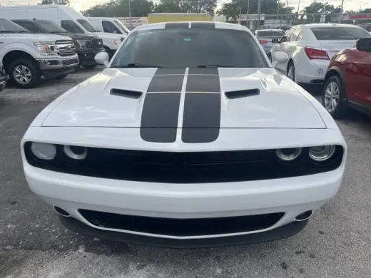 2016 Dodge Challenger SXT Plus