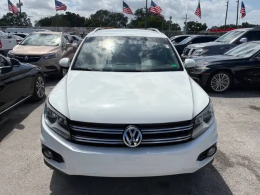 2014 Volkswagen Tiguan SE
