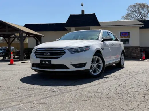2017 Ford Taurus SEL