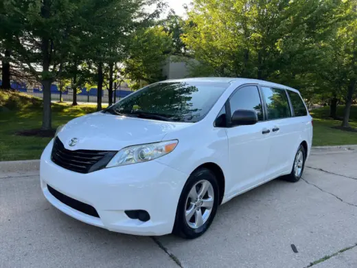 2015 Toyota Sienna L 7-Passenger