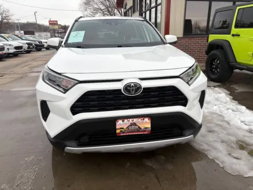 2019 Toyota RAV4 Hybrid XLE