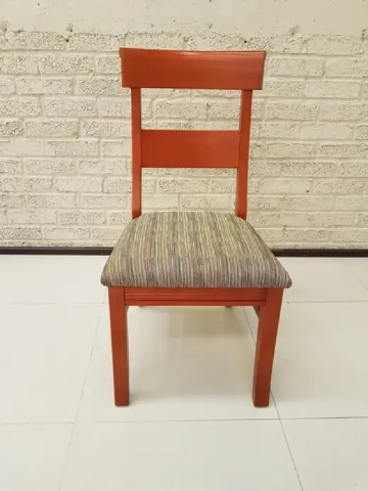 Silla Modelo Burdeos