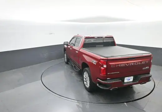Chevrolet Silverado 1500 2019 4x4 High Country 4dr Crew Cab 5.8 ft. SB