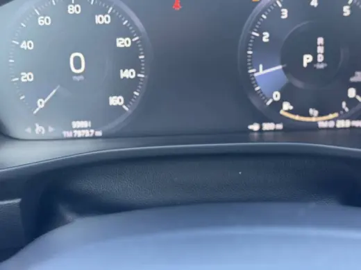2021 Volvo XC40 T4 Momentum