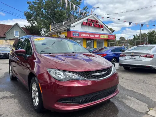 2021 Chrysler Voyager LX
