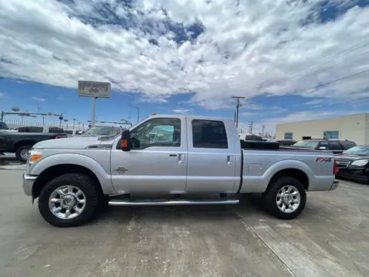 2015 Ford F-250 Super Duty
Lariat