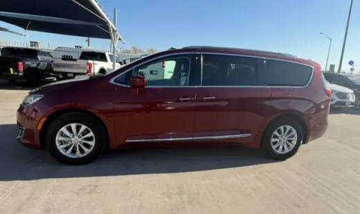 2018 Chrysler Pacifica
Touring L