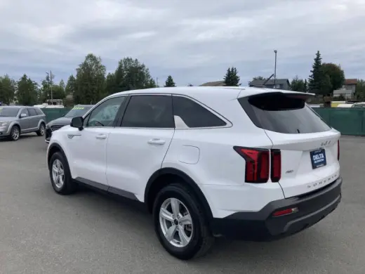 2022 Kia Sorento LX