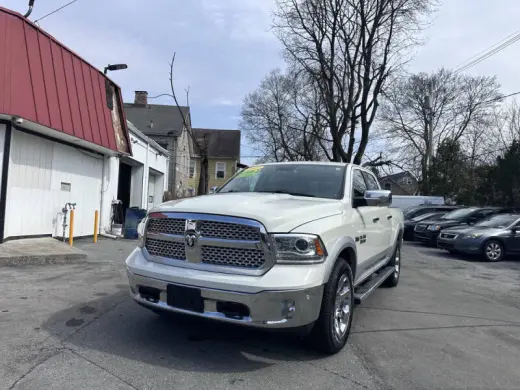 2017 RAM 1500 Laramie