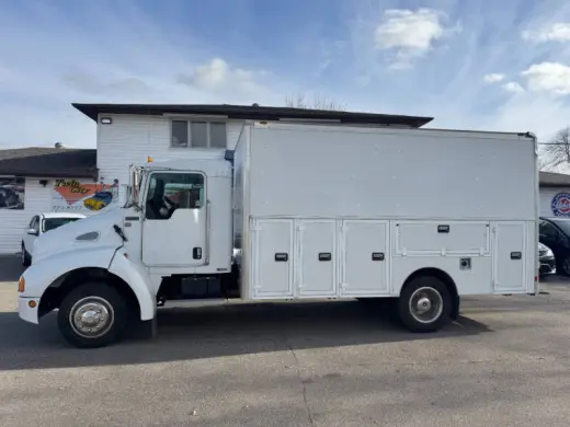 2008 Kenworth T300