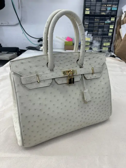 Bolsa de piel