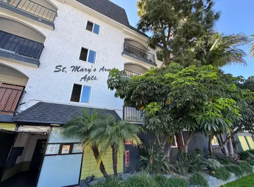 823 Linden Ave - Long Beach, CA 1 Bedroom 1 Bathroom Units