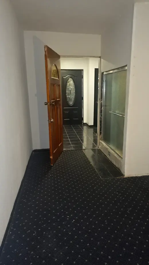 RENTO CUARTO  CON BAÑOEN ANAHEIM EN 1000 UNO 1200 DOS